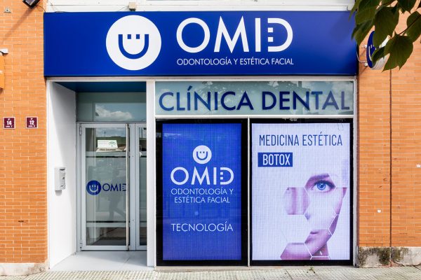 carteleria digital clinica dental